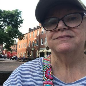 Meet your Posher, Deborah